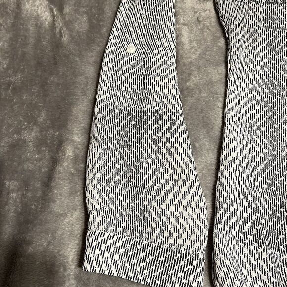 Noir Long Sleeve Blouse. Medium. - Picture 4 of 6